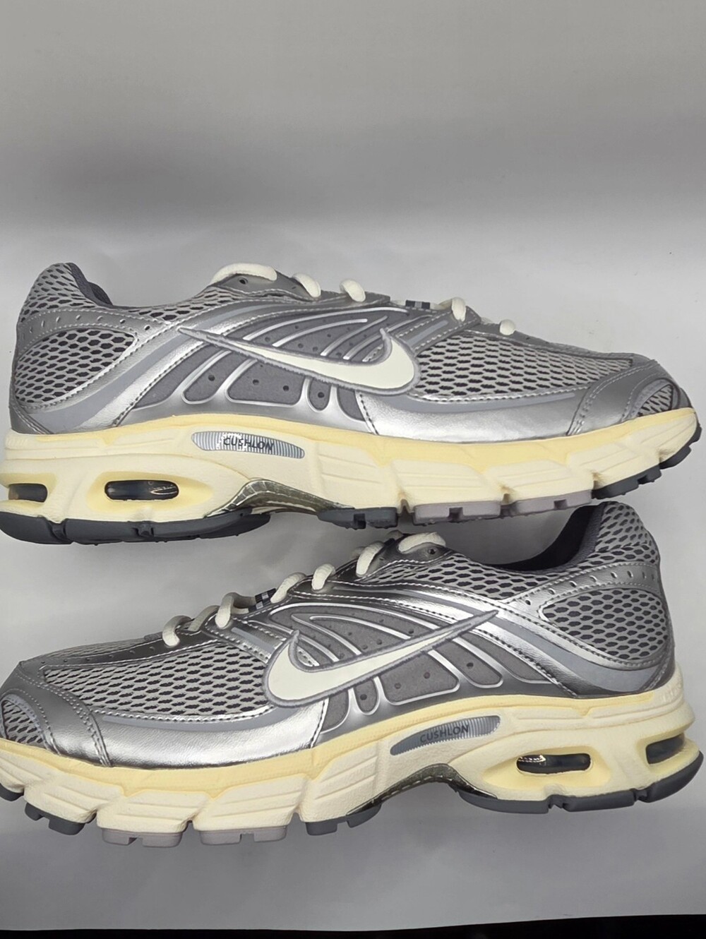 Nike AIr Max Moto 2K Mens Size 10.5 Grey/silver